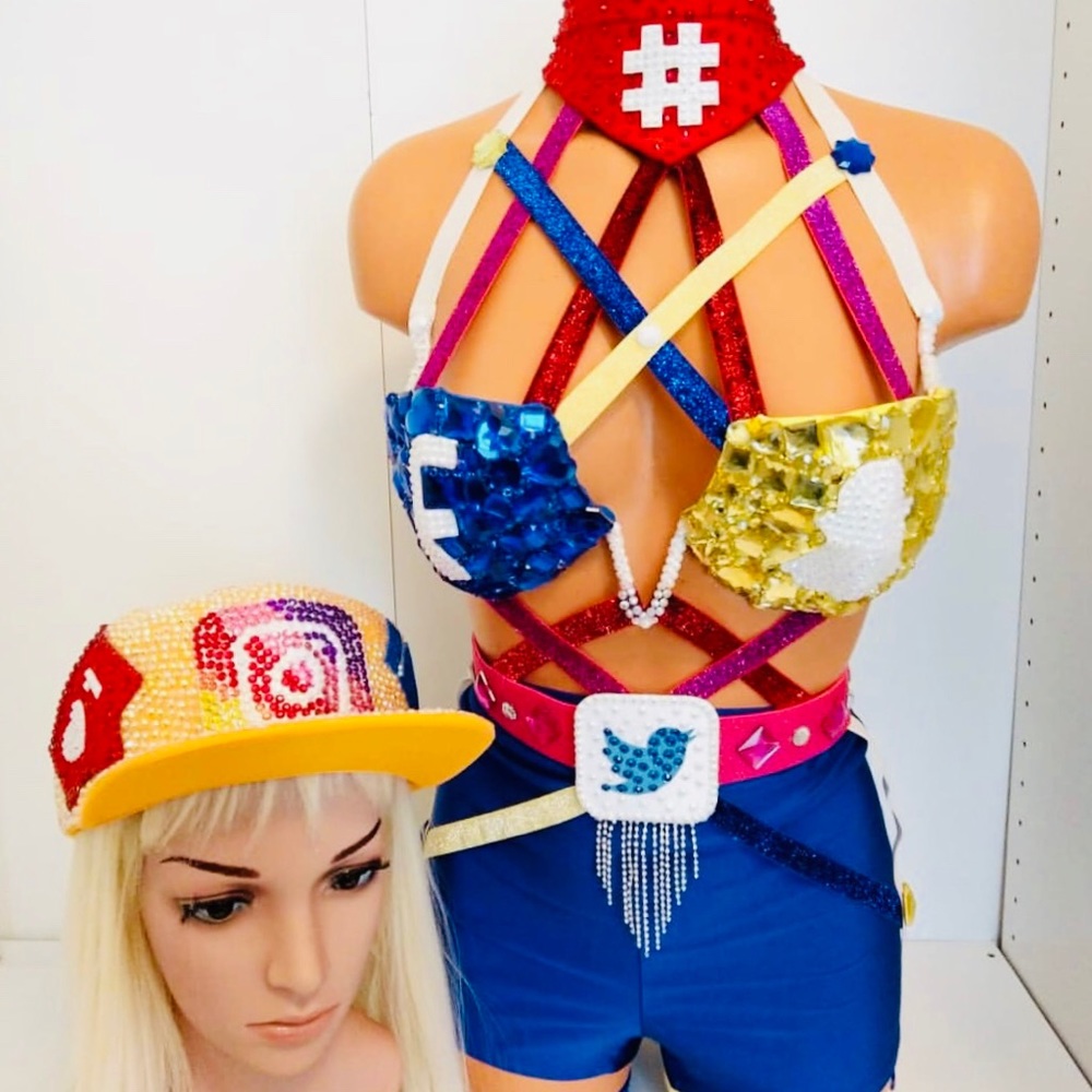 Social media platform Rave outfit